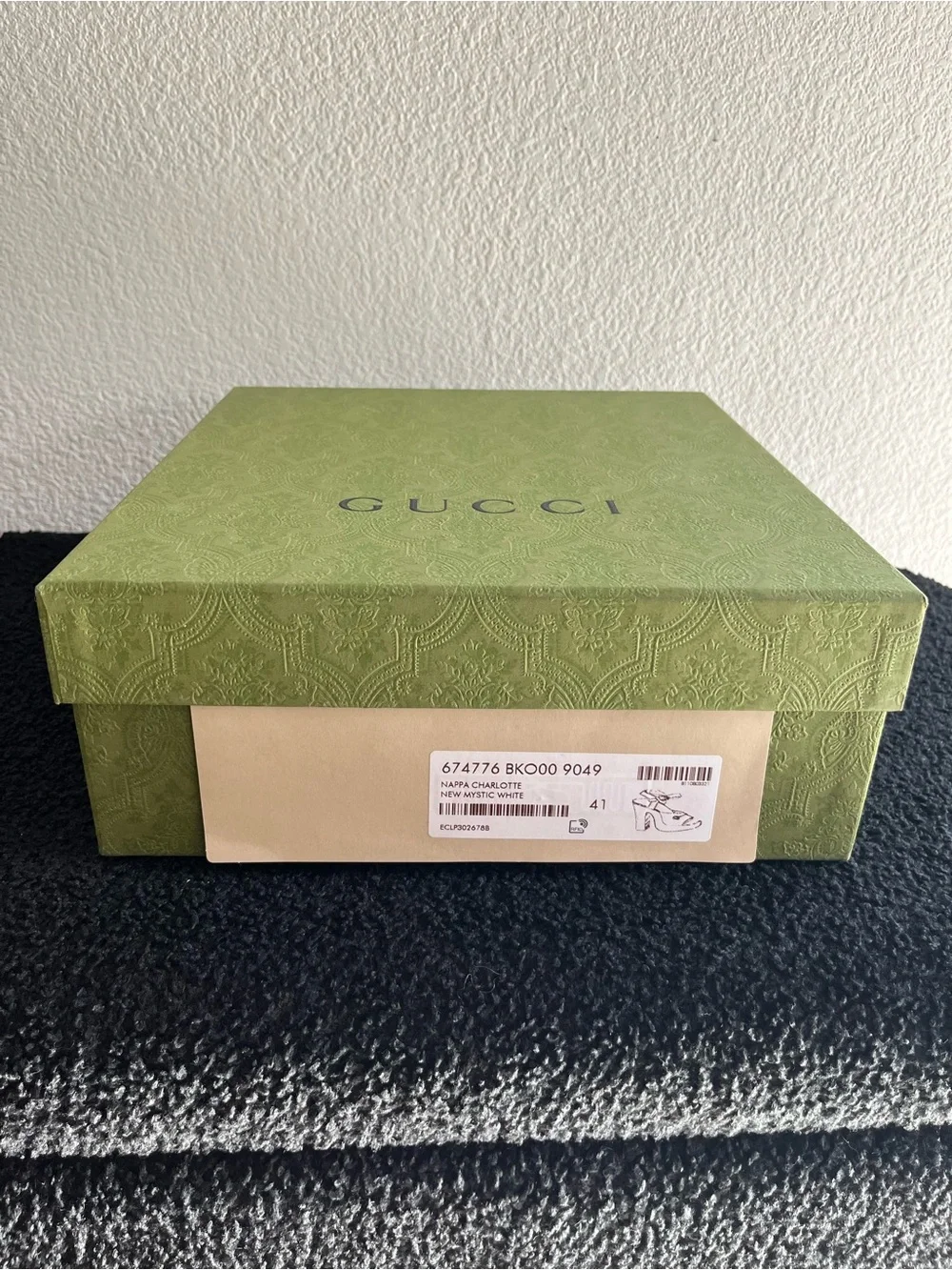 NEW Gucci White Mystic Leather Platform Sandals with Gold Horsebit Detail EU 41